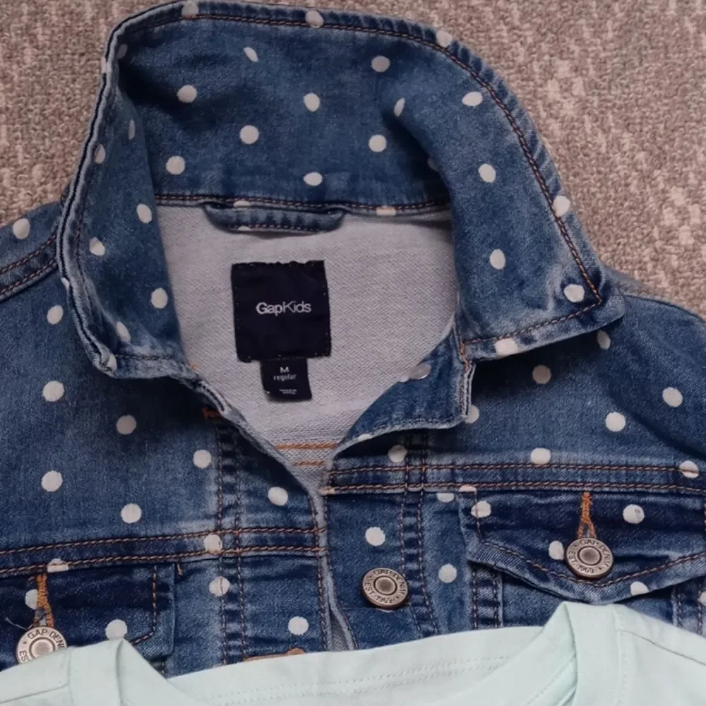 Bundle Jeans jacket with a shirt from Gap